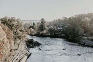 Détecteur de niveau compact pour l'optimisation des processus dans les centrales hydroélectriques