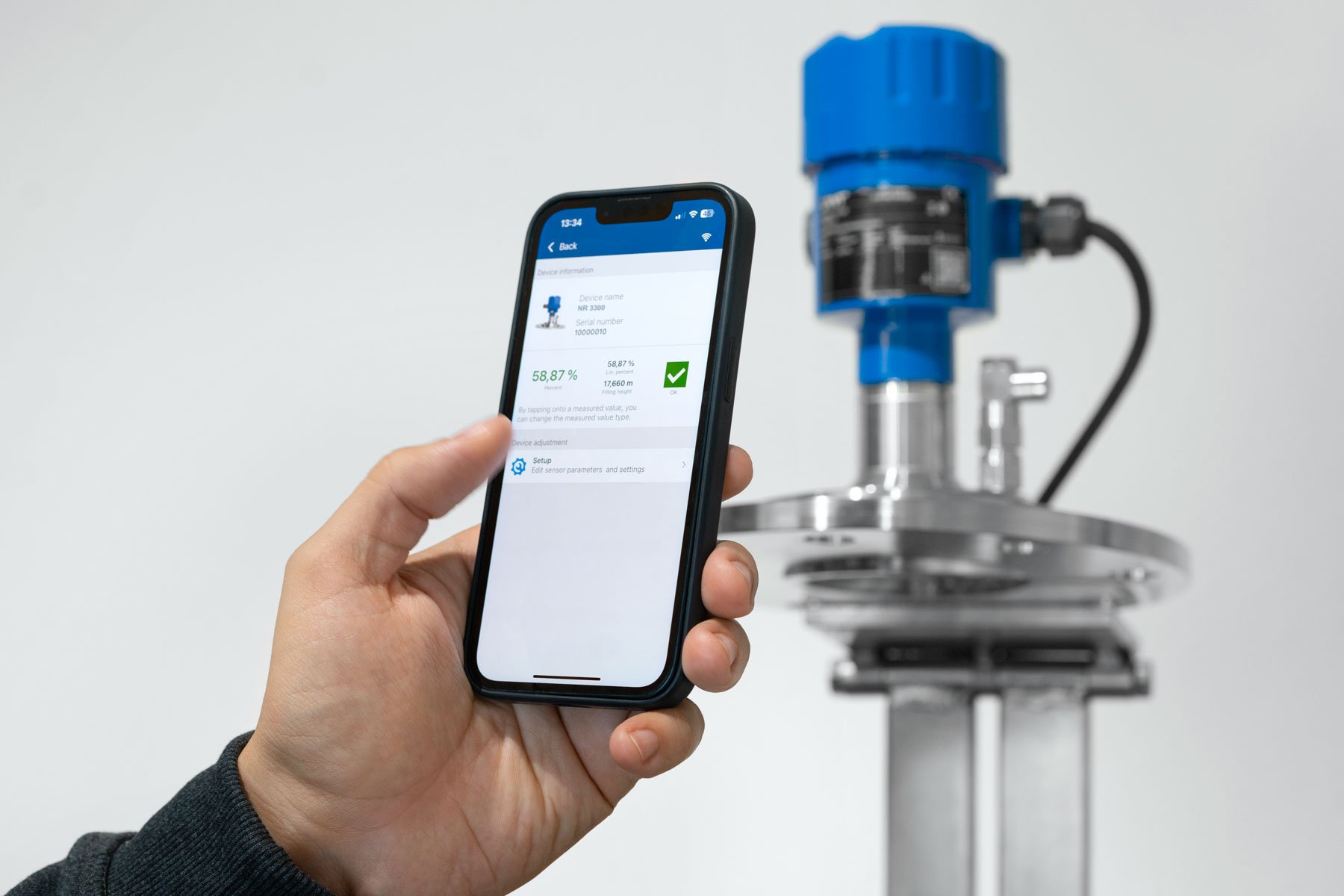 Non-contact radar measurement with NivoRadar® sensors