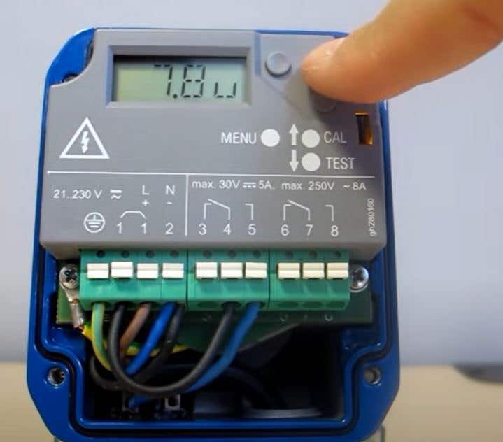 Como calibrar sensores de RF com o botão de pressão