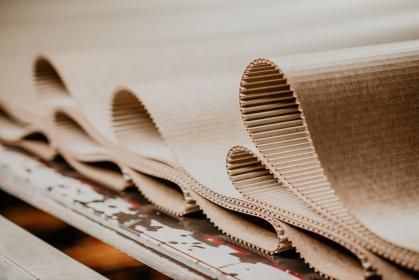 Präzise Leimüberwachung für sichere Abläufe in der Wellpappenproduktion