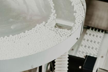 Automatic Adjustment Ensures Reliable Level Measurement in the Confectionery Industry